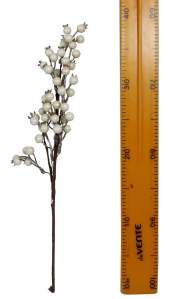 Новогодняя декоративная ветка с белыми ягодами 42см 9530